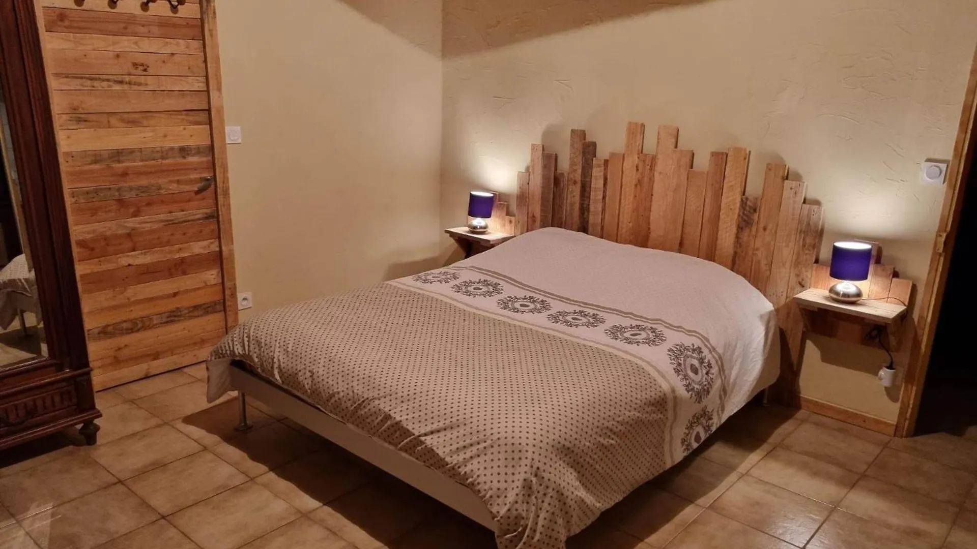 Apartment Gite A La Ferme Chez Chris Bollene