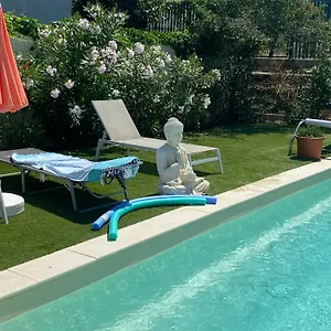 Climatise Avec Piscine Sur Les Hauteurs De Bollène